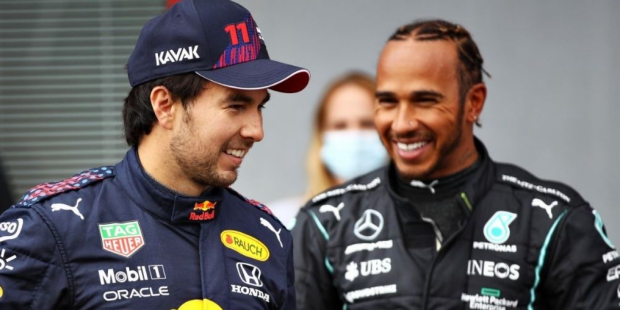 Lewis Hamilton se acerca a Red Bull