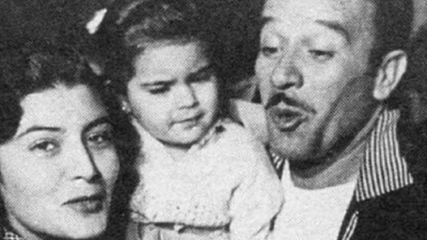 Pedro Infante con Irma Dorantes y su hija Irma Infante