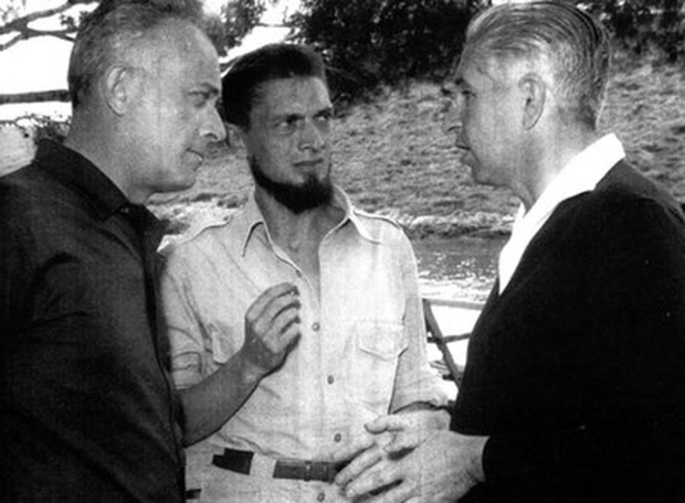 Los editores Giulio Einaudi, Carlos Barral y Claude Gallimard, en Formentor (1961) .