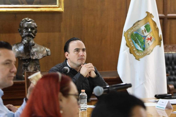 El gobernador Manolo Jiménez Salinas reiteró su compromiso total con la seguridad y el orden de Coahuila.