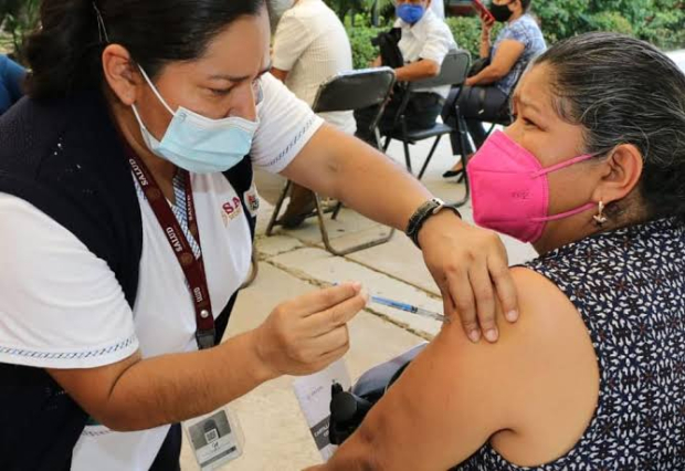 La Campaña Nacional de Vacunación contra Influenza y COVID-19 que inició el 16 de octubre continúa vigente.