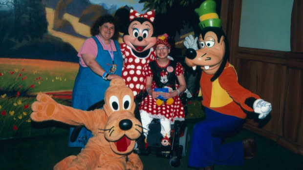 Gypsy Rose Blanchard y Dee Dee Blanchard en Disney gracias a la organización "Make A Wish".