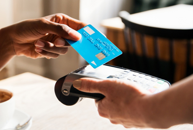 Pagos con tarjeta de crédito y débito cambiarán en 2024.