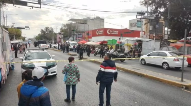 Balacera en Iztacalco deja al menos 7 heridos y dos muertos.