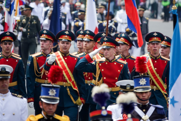 Una delegación de cadetes de Rusia desfiló en el 213 aniversario del Inicio de la Independencia de México, el 16 de septiembre del 2023.