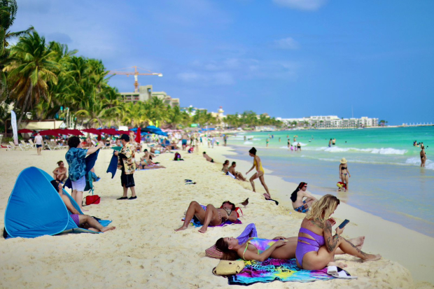 Hoteles boutique como Xela Tulum y Boca de Agua en Bacalar resaltan la expansión turística en el centro y sur de Quintana Roo.