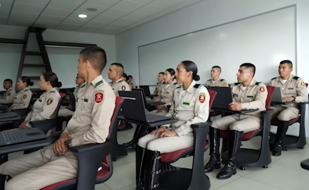Preparatoria militar en México.