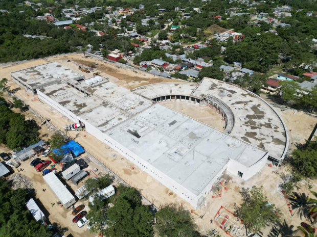 Nuevo hospital en Palenque: Pedro Zenteno destaca la importancia de la inversión en infraestructura de salud.
