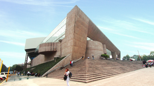 El Auditorio Nacional, un ejemplo colosal de esta tendencia arquitectónica.