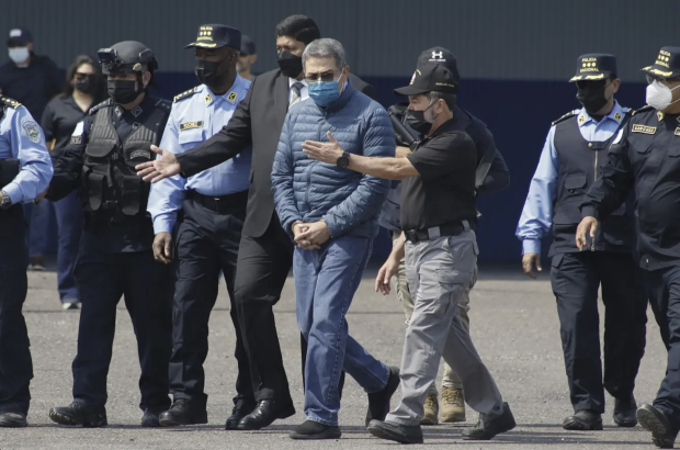 El expresidente de Honduras fue extraditado a EU el 21 de abril de 2022; el miércoles pasado, inició un juicio en su contra por narcotráfico, en una corte de Nueva York.