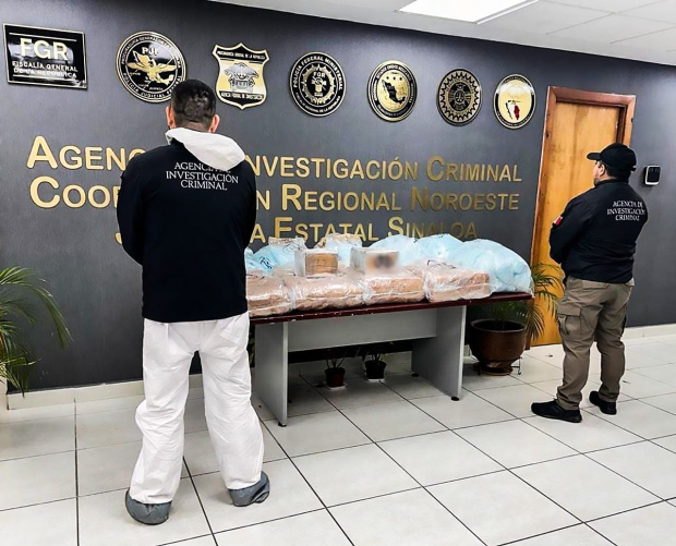 El pasado 5 de febrero se registró un decomiso histórico de fentanilo, al incautar 1.2 millones de pastillas, así como 70 kilos de metanfetamina y cinco kilos de cocaína en Sinaloa; el operativo estuvo coordinado por la FGR, a través de agentes estatales y de la AIC.