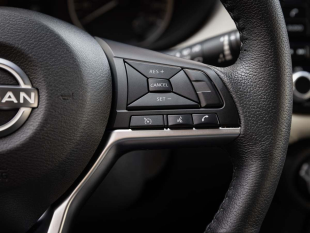 Desde su lanzamiento, Nissan Versa ha sido un vehículo que ha roto esquemas, ofreciendo tecnología, seguridad, diseño y confort por encima de su segmento.