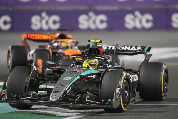 El Mercedes de Lewis Hamilton durante el Gran Premio de Arabia Saudita de F1, el pasado 9 de marzo.