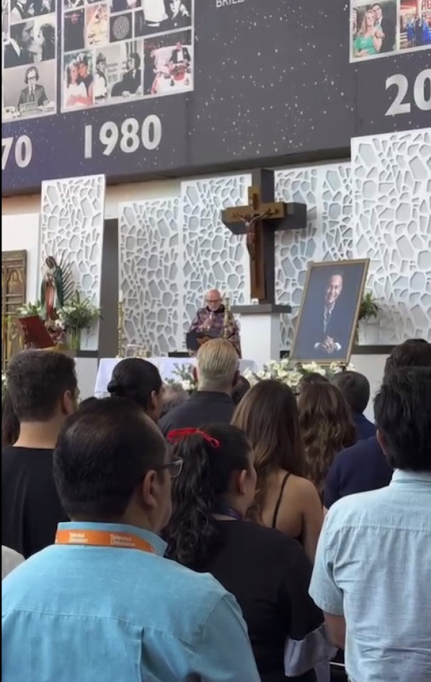 Misa de Nicandro Díaz González fue oficiada por el padre José de Jesús