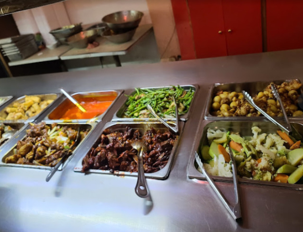 En el buffet de comida china encontrarás también opciones para llevar.