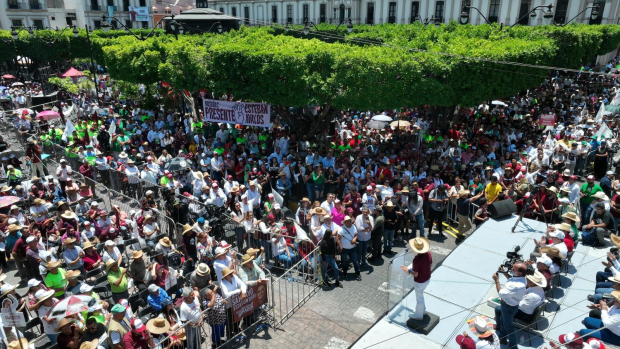 Candidatas y candidatos de la coalición "Sigamos Haciendo Historia" se reúnen en apoyo a Claudia Sheinbaum en Michoacán.