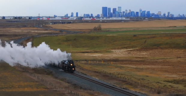 "La locomotora trabajó principalmente en el este de Canadá durante casi 30 años antes de retirarse el 26 de mayo de 1960", compartió CPKC.
