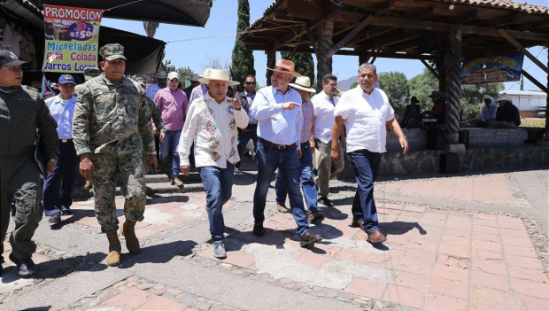 Al encabezar la reunión del Comité Interinstitucional para la Defensa del lago de Pátzcuaro, el gobernador Alfredo Ramírez destacó el trabajo que se está realizando.