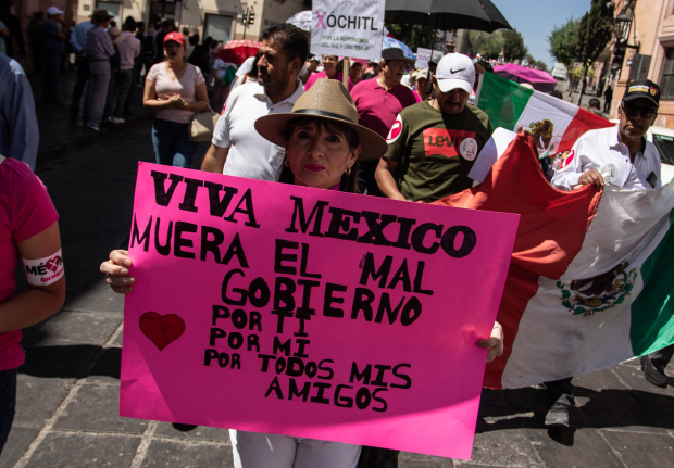 En Zacatecas, simpatizantes partieron desde el Monumento a González Ortega hasta la Plaza de Armas.