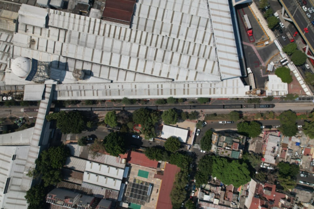Vista aérea de la locomotora La Emperatriz.