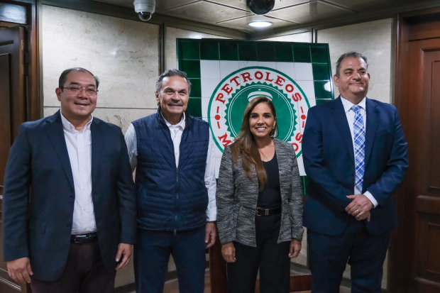 La gobernadora de Quintana Roo, Mara Lezama se reunió con el Director General de Pemex