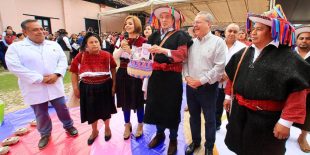 El gobernador Rutilio Escandón Cadenas inició la entrega de proyectos para Huertos Escolares Pedagógicos y Fomento Familiar a la Producción de Traspatio.
