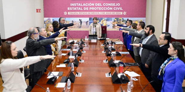 La gobernadora Delfina Gómez Álvarez instaló el Consejo Estatal de Protección Civil y tomó protesta a los Integrantes de este mecanismo.