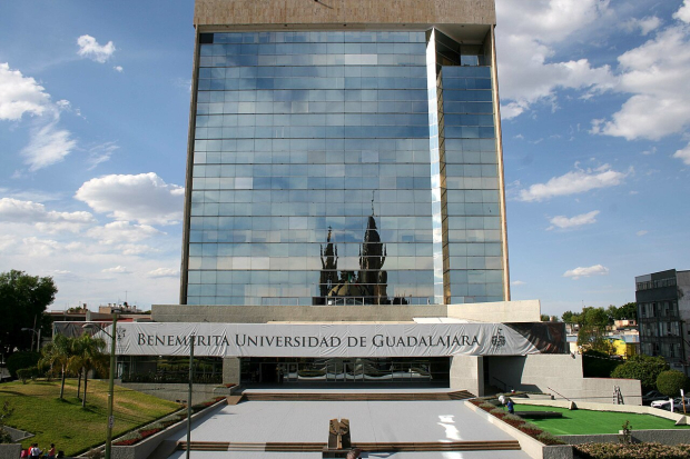 Enrique Alfaro Anguiano fue rector de la Universidad de Guadalajara (UdeG).