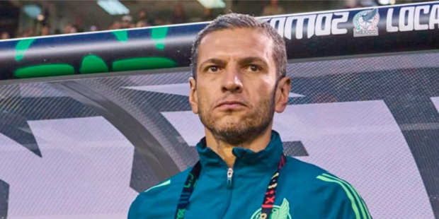 Jaime Lozano durante un partido de la Selección Mexicana