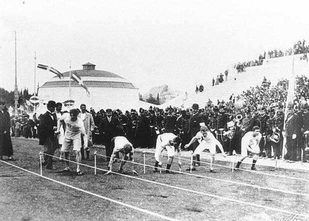 Final de la carrera de 100 metros planos en el Estadio Panathinaikó, Atenas 1896