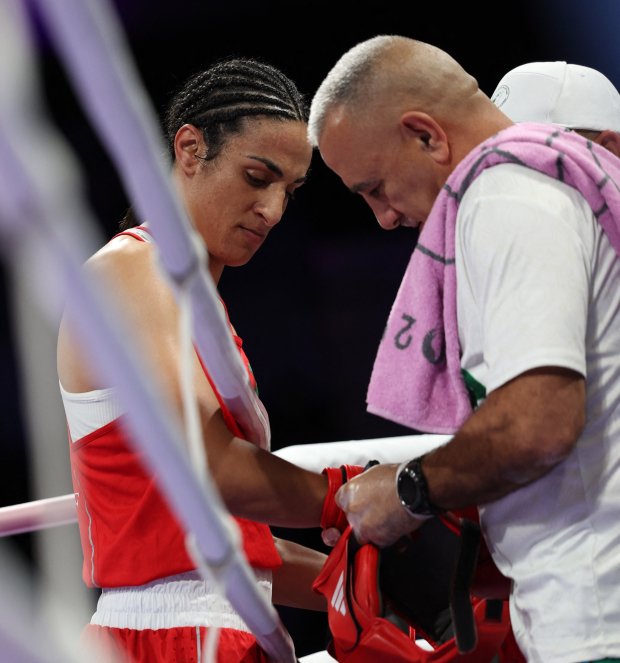 Imane Khelif en su pelea ante Angela Carini en los Juegos Olímpicos París 2024