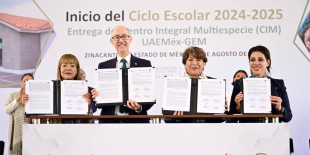 La gobernadora del estado, Delfina Gómez Álvarez y el rector Carlos Eduardo Barrera Díaz dieron inicio al ciclo escolar 2024-2025 de la Universidad Autónoma del Estado de México.