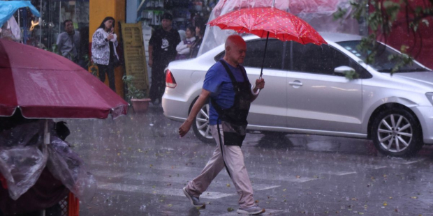 Activan cuatro alertas por lluvias en toda la CDMX.