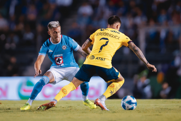 Cruz Azul y América midieron fuerza en el Estadio Ciudad de los Deportes.