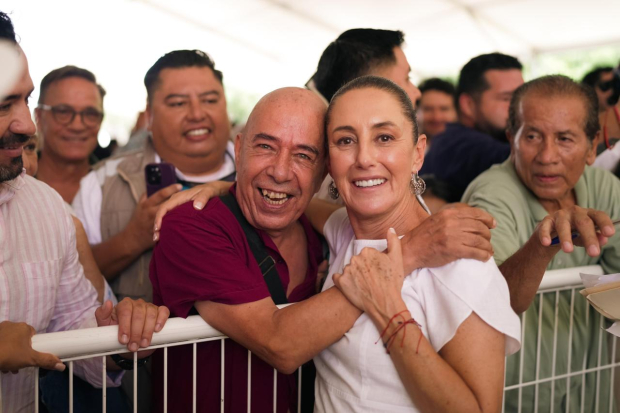 Sheinbaum destaca la importancia de la prosperidad compartida durante un evento en Quintana Roo.