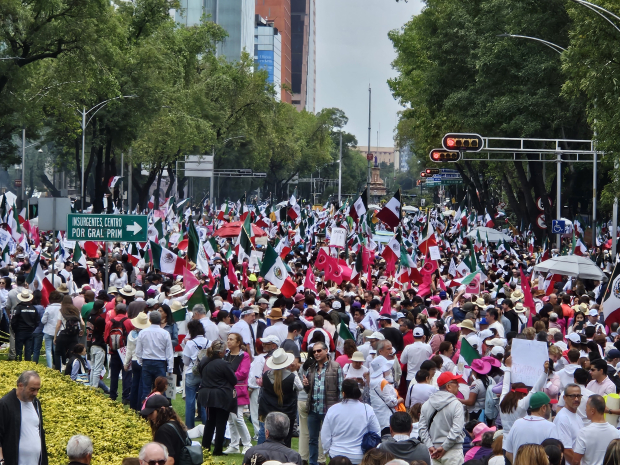 Marcha en contra de reforma judicial, en CDMX.