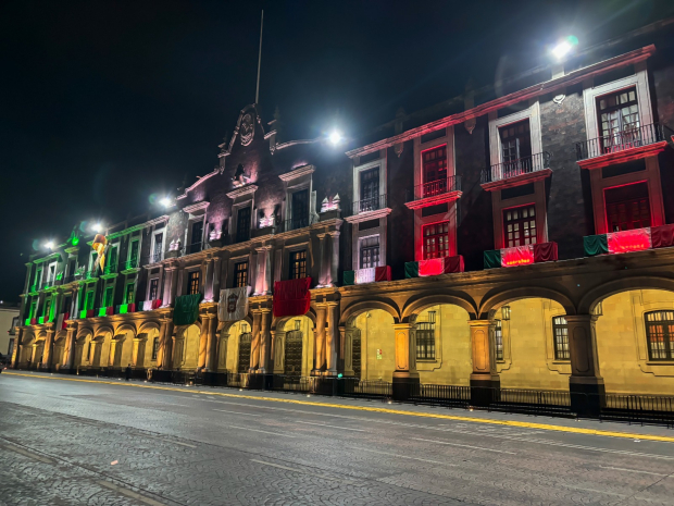 Toluca se prepara para las fiestas patrias.