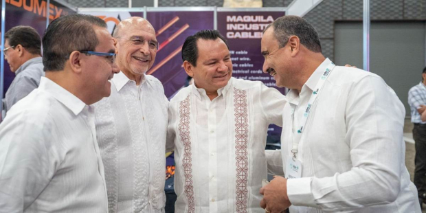 El gobernador electo de Yucatán, Joaquín Díaz Mena, participó en la 49 Convención Nacional Index.