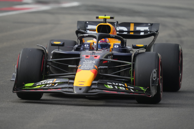 Checo Pérez en el Gran Premio de Singapur