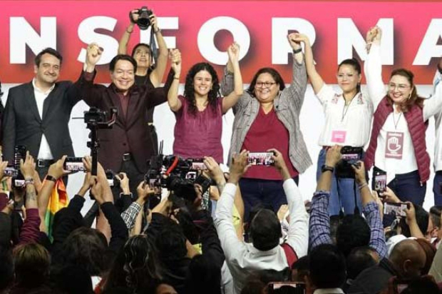 De izquierda a derecha: Andrés Manuel López Beltrán, Mario Delgado, Luisa María Alcalde y Citlalli Hernández.