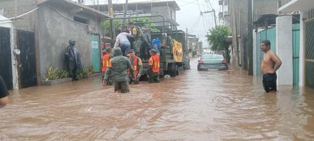 Lluvias por "John" provocaron severas inundaciones en diversos puntos de Guerrero.