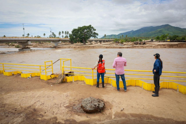 Buscan reconectar la carretera federal Acapulco-Zihuatanejo.