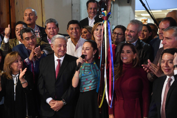 El bastón de mando será entregado a Claudia Sheinbaum en presencia de comunidades indígenas y pueblos afromexicanos.