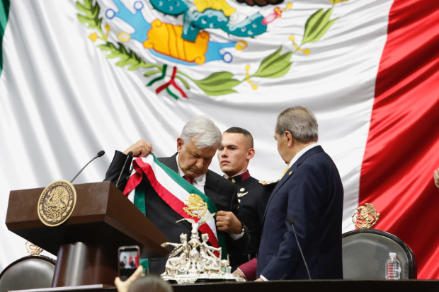 Andrés Manuel López Obrador tomaba posesión como Presidente de México hace seis años