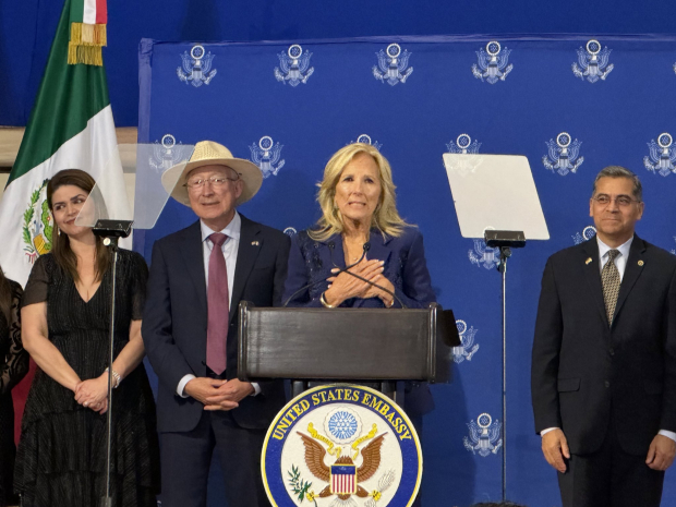 Jill Biden, desde la embajada de EU en México.