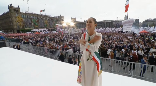 Claudia Sheinbaum durante su primer mensaje como Presidenta en el Zócalo.