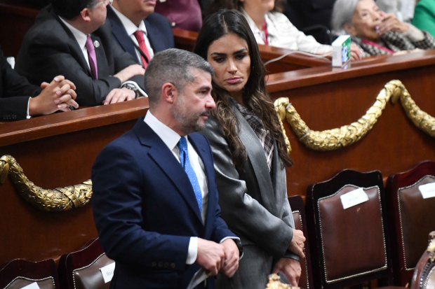 Mauricio Tabe y Alessandra Rojo de la Vega.