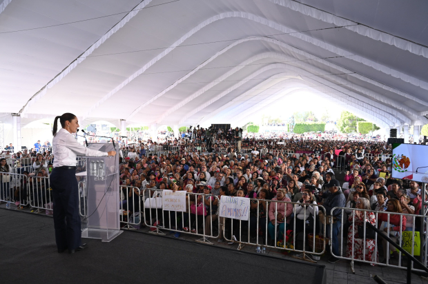 Claudia Sheinbaum durante el inicio del Apoyo Bimestral para Mujeres de 60 a 64 años en Edomex.