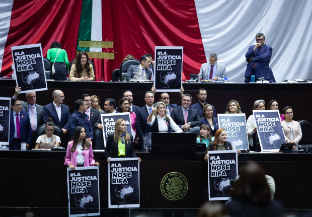 Entre protestas de la oposición, fueron aprobadas ayer las leyes secundarias de la reforma judicial en la Cámara de Diputados.