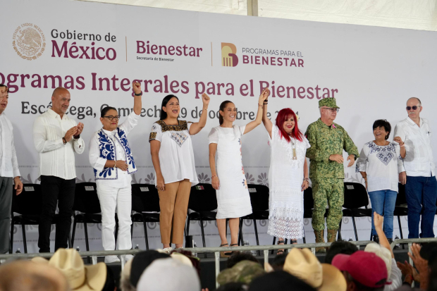 Rosa Icela Rodríguez, secretaria de Gobernación, asistió a la supervisión de programas sociales en Campeche.